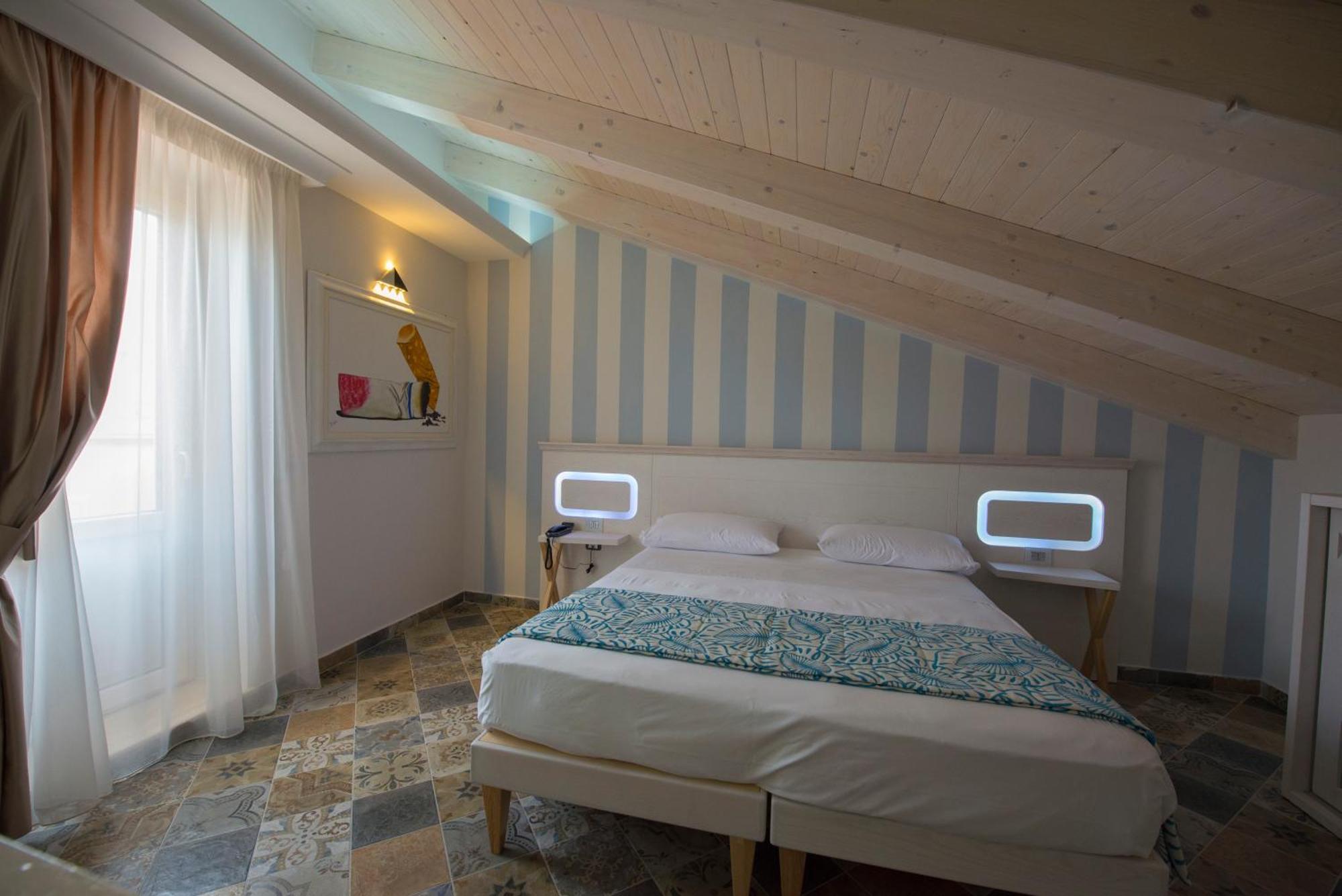 Residenza Donna Giovanna Tropea Rom bilde